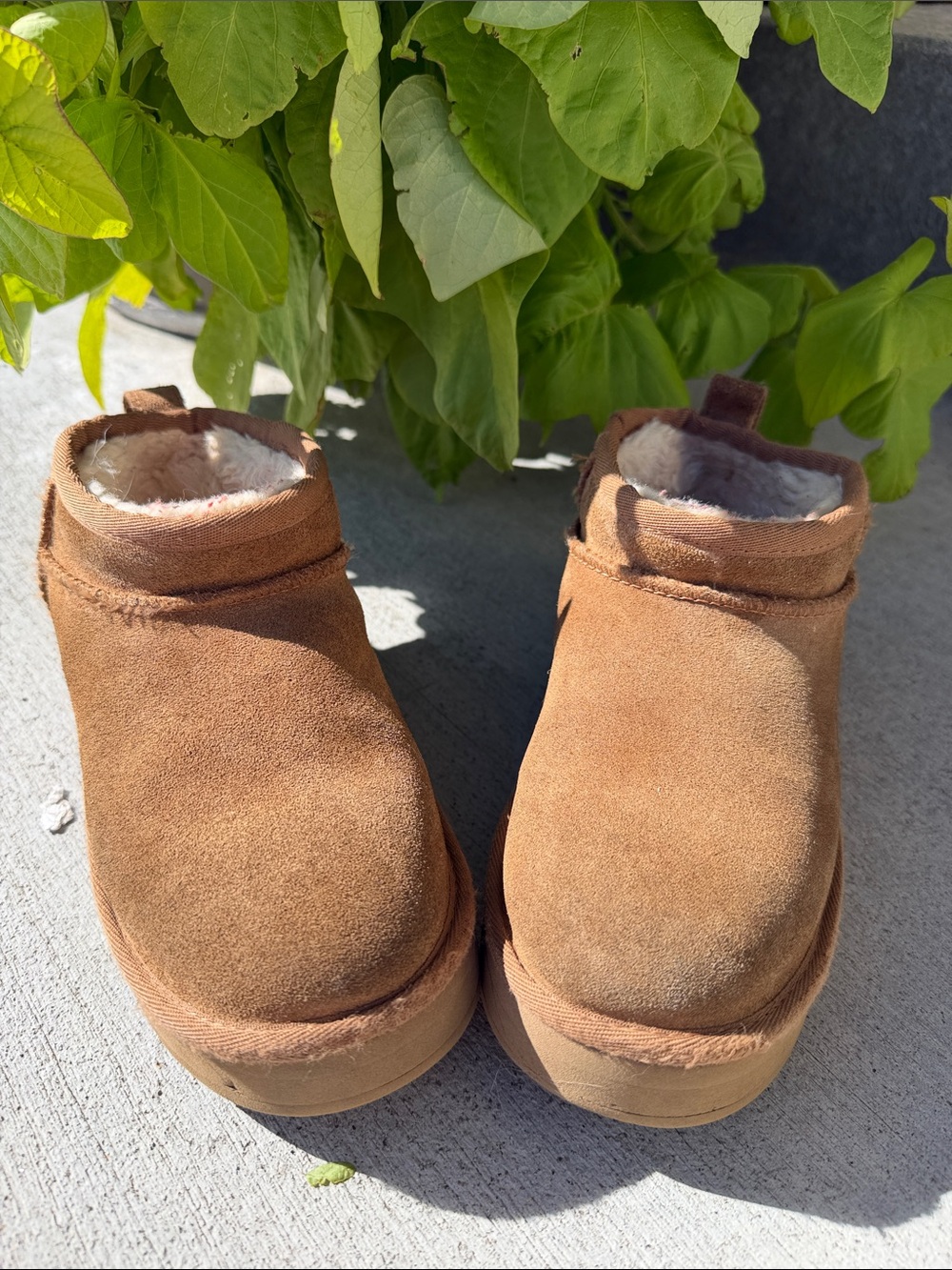 Kids Uggs platform leather Slip-On Boots in Brown